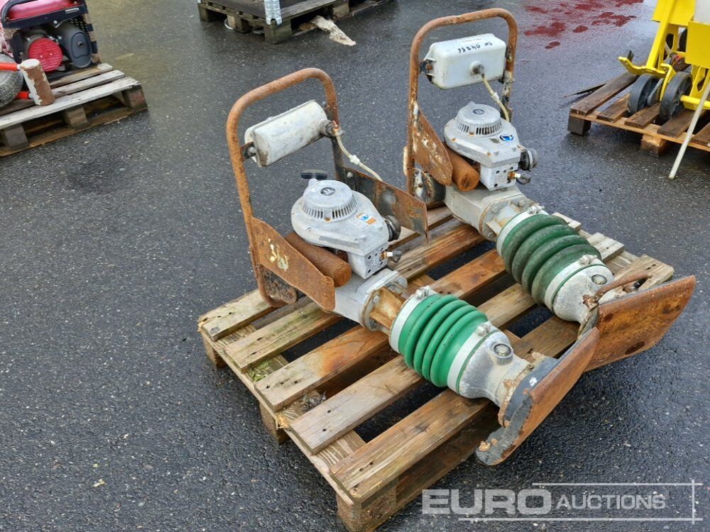 Compaction Rammers (2 of) - آلة الدك: صورة 3 Compaction Rammers (2 of) - آلة الدك: صورة 3