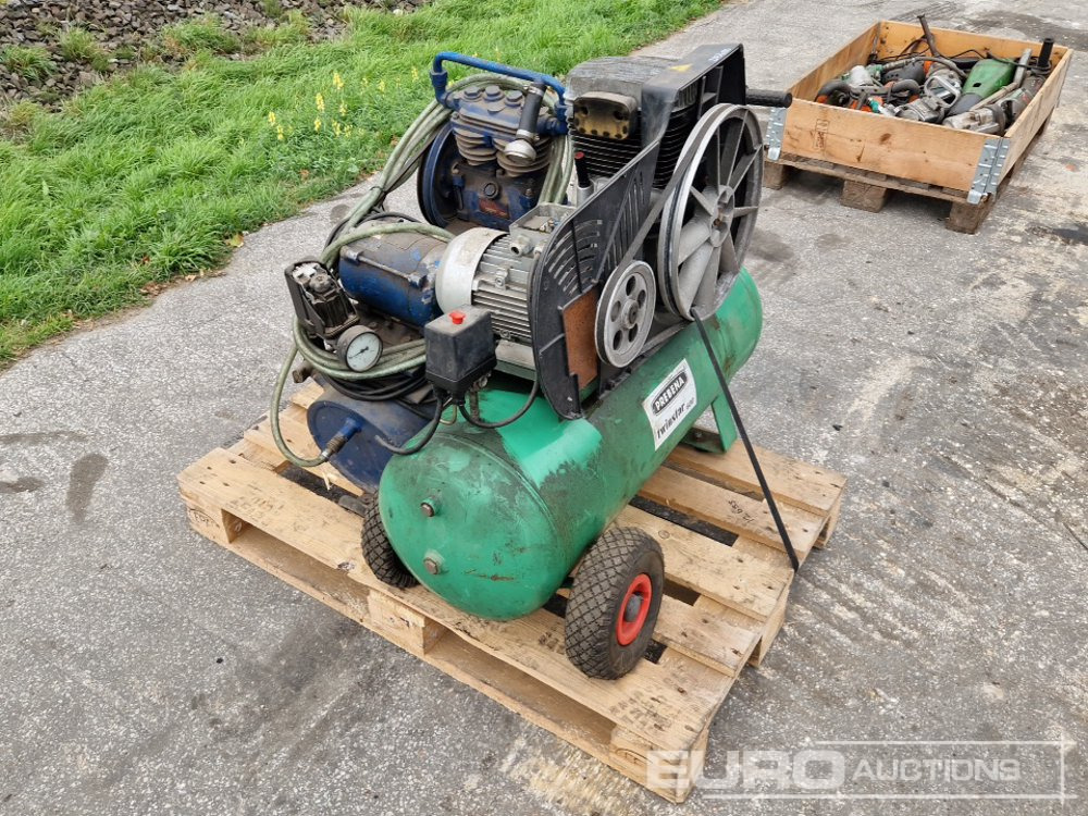 Compressors (2 of) - ضاغط هوائي: صورة 1 Compressors (2 of) - ضاغط هوائي: صورة 1