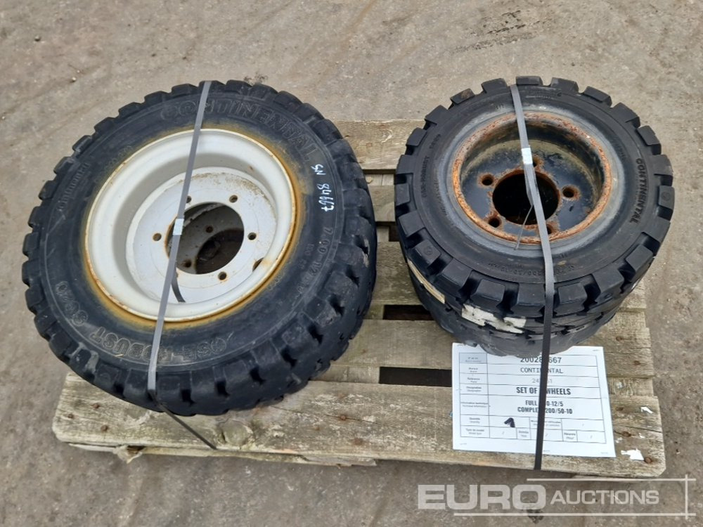 Continental Various Tyres (4 of) - إطارات: صورة 5 Continental Various Tyres (4 of) - إطارات: صورة 5