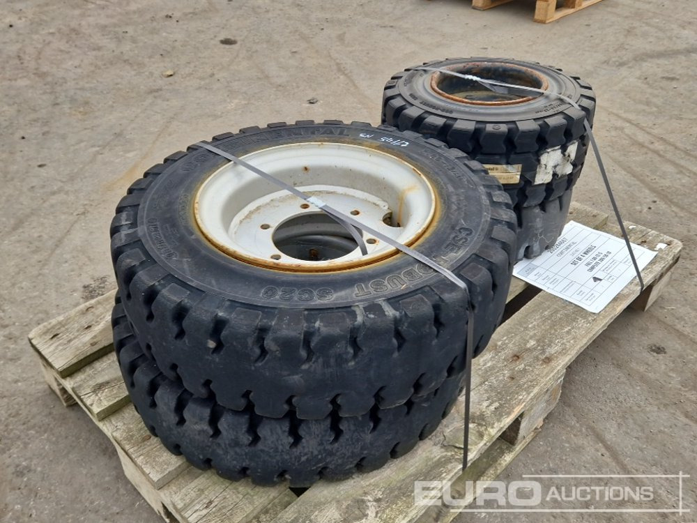 Continental Various Tyres (4 of) - إطارات: صورة 3 Continental Various Tyres (4 of) - إطارات: صورة 3