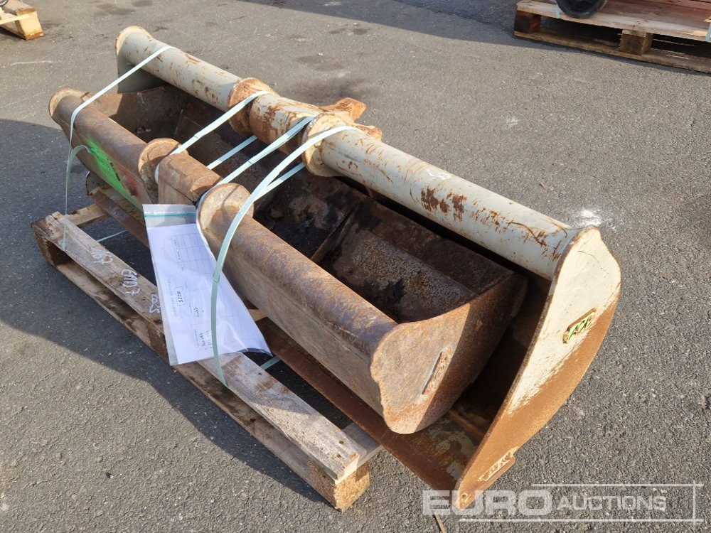 Ditching Buckets, MORIN (2 of) - بكت: صورة 1 Ditching Buckets, MORIN (2 of) - بكت: صورة 1