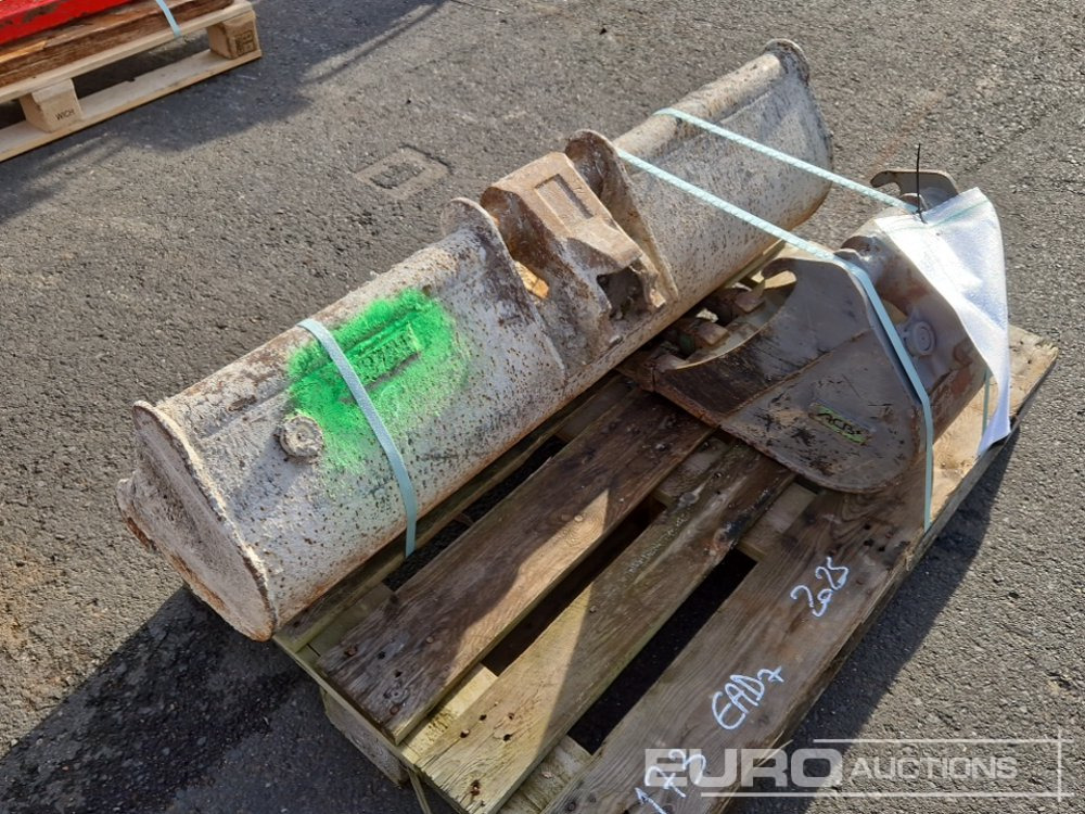 Ditching + Digging Buckets, MORIN (2 of) - بكت: صورة 2 Ditching + Digging Buckets, MORIN (2 of) - بكت: صورة 2