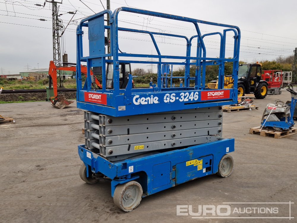 Genie GS-3246 - منصة جومحمولةية: صورة 1 Genie GS-3246 - منصة جومحمولةية: صورة 1