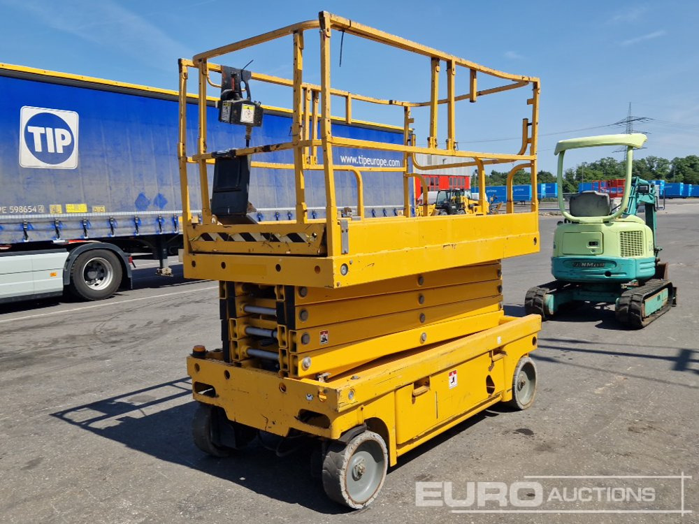 Haulotte Compact 12 - منصة جومحمولةية: صورة 3 Haulotte Compact 12 - منصة جومحمولةية: صورة 3
