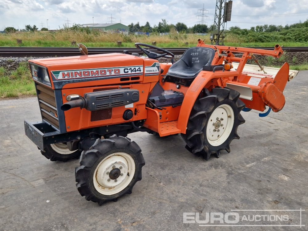 Hinomoto C144 - جرار صغير: صورة 1 Hinomoto C144 - جرار صغير: صورة 1
