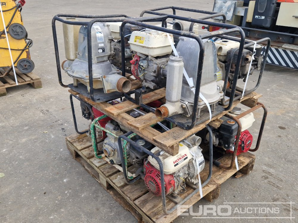 Honda Petrol Water Pump (8 of) - مضخة مياه: صورة 3 Honda Petrol Water Pump (8 of) - مضخة مياه: صورة 3