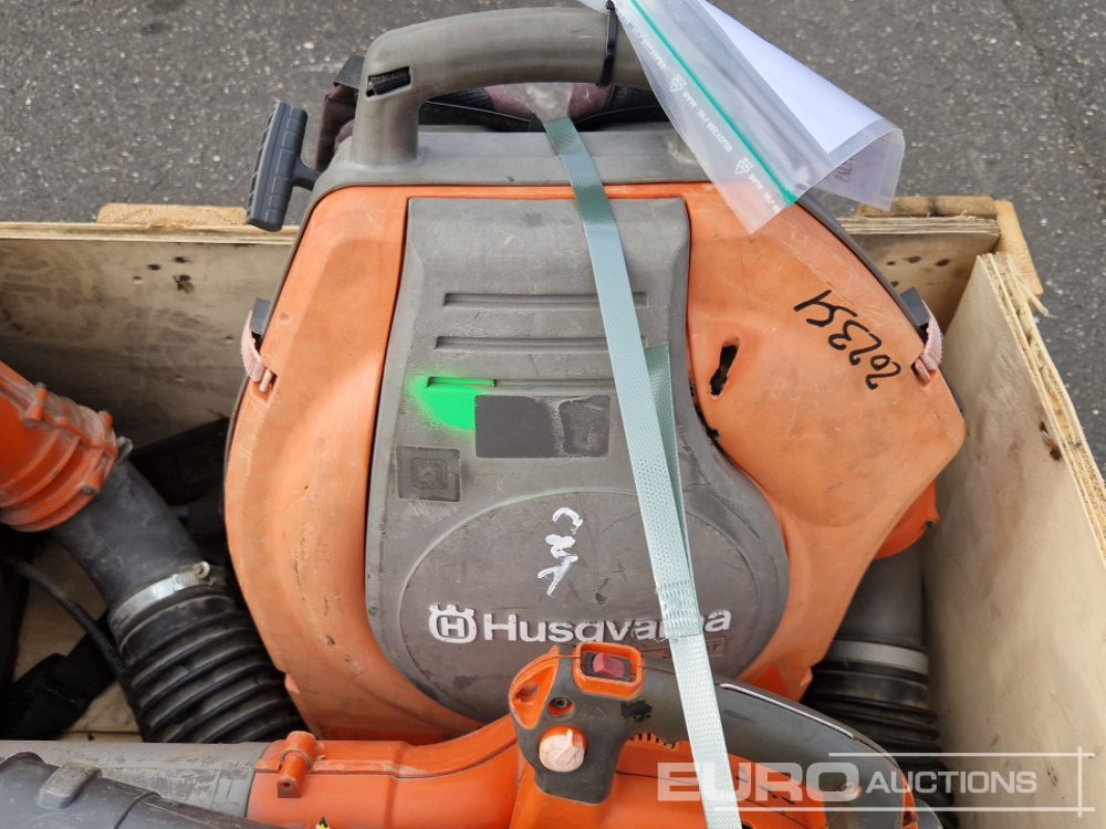 Husqvarna Leaf Blower (5 of) - معدات الانشاءات: صورة 5 Husqvarna Leaf Blower (5 of) - معدات الانشاءات: صورة 5