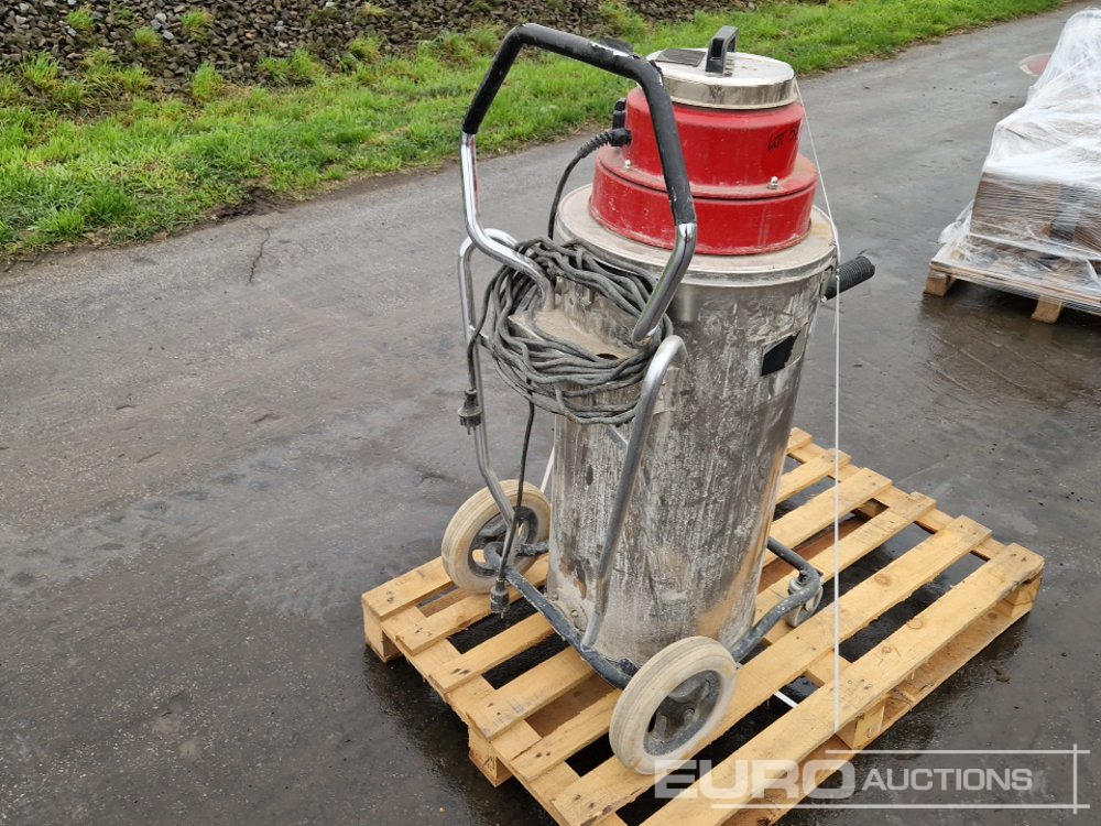 Husqvarna W70P Wet & Dry Vacuum Cleaner - معدات الانشاءات: صورة 3 Husqvarna W70P Wet & Dry Vacuum Cleaner - معدات الانشاءات: صورة 3