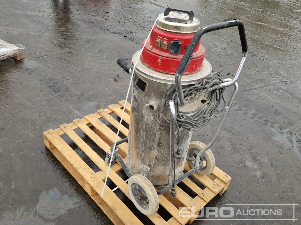 Husqvarna W70P Wet & Dry Vacuum Cleaner - معدات الانشاءات: صورة 2 Husqvarna W70P Wet & Dry Vacuum Cleaner - معدات الانشاءات: صورة 2
