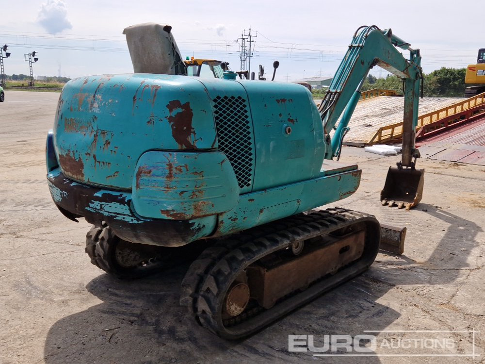 Komatsu PC10-7 - حفار صغير: صورة 5 Komatsu PC10-7 - حفار صغير: صورة 5