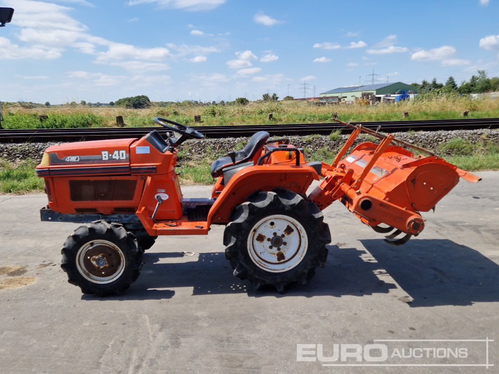 Kubota B40 - جرار صغير: صورة 2 Kubota B40 - جرار صغير: صورة 2