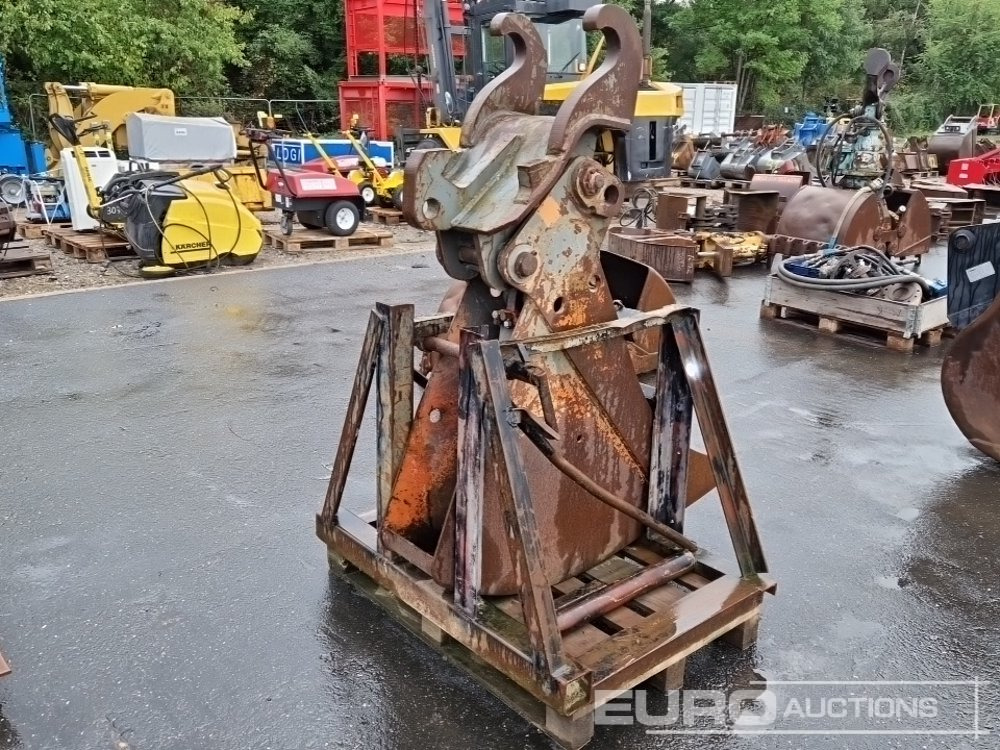 Liebherr 14" Tip Out Digging Bucket - بكت: صورة 3 Liebherr 14" Tip Out Digging Bucket - بكت: صورة 3