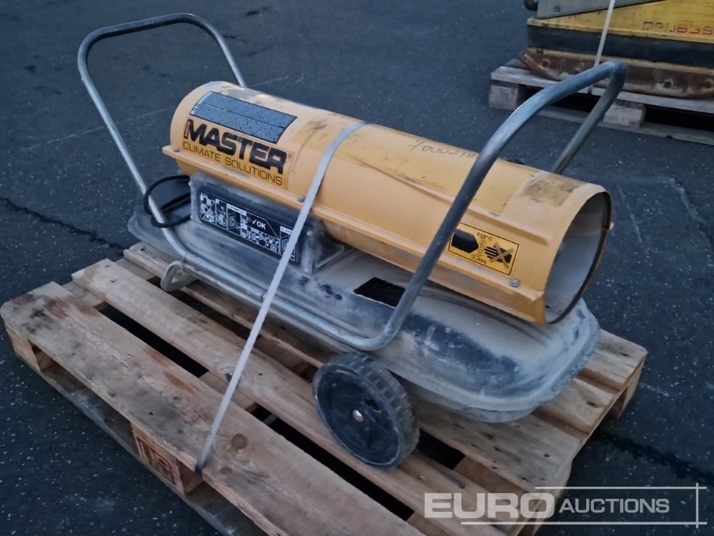 Master B100 - معدات الانشاءات: صورة 4 Master B100 - معدات الانشاءات: صورة 4