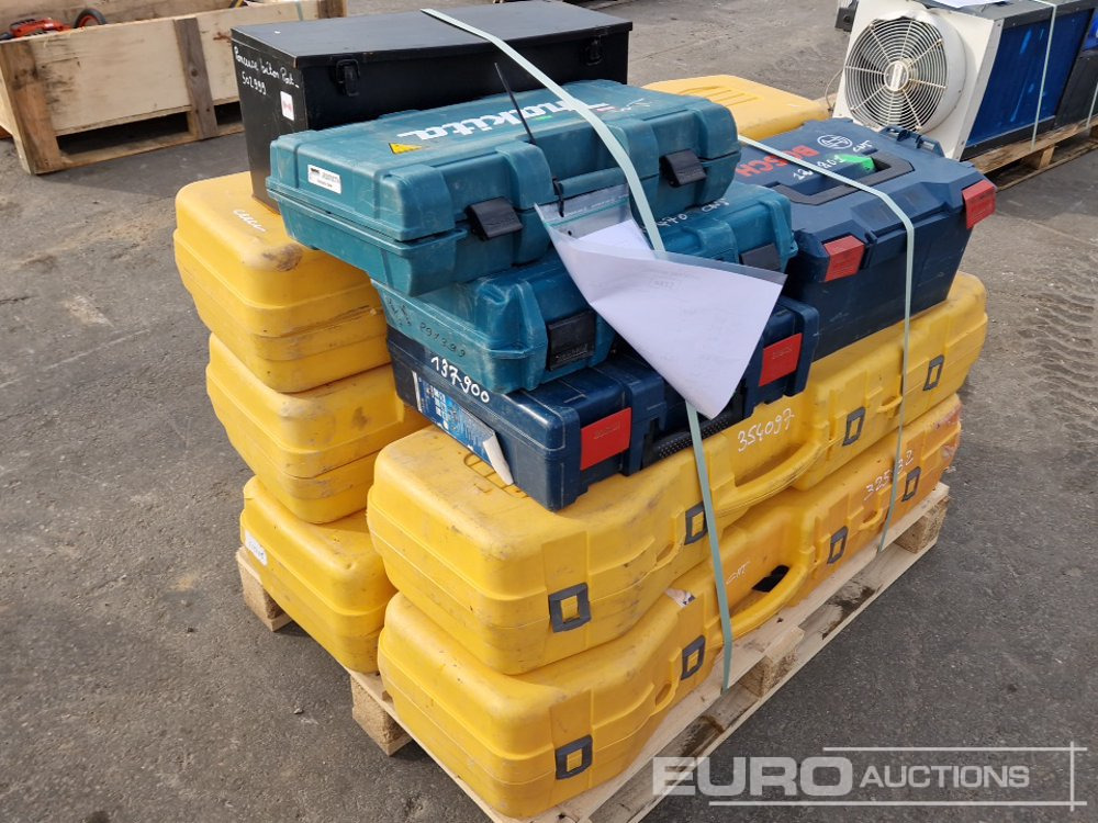Pallet of Various Tools/Tools Boxes - معدات الانشاءات: صورة 4 Pallet of Various Tools/Tools Boxes - معدات الانشاءات: صورة 4