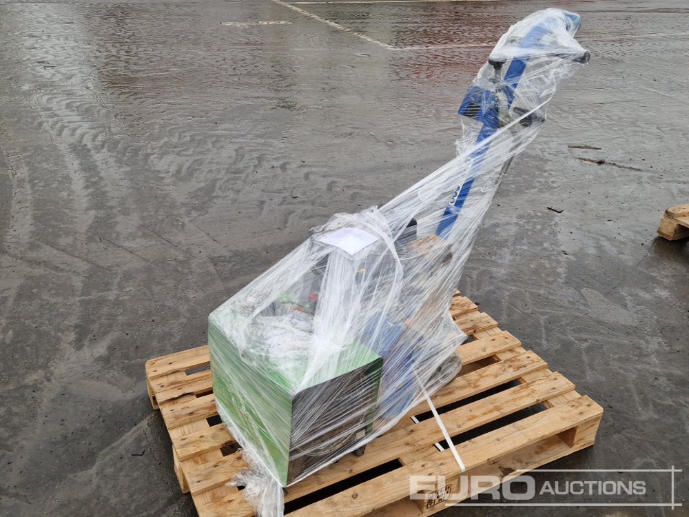 Remko PGM30 Gas Heater + Husqvarna BMP215B Petrol Floor Grinder - معدات الانشاءات: صورة 1 Remko PGM30 Gas Heater + Husqvarna BMP215B Petrol Floor Grinder - معدات الانشاءات: صورة 1