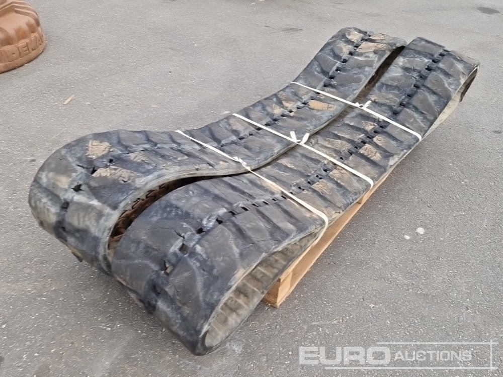 Rubber Tracks - جنزير حديدي - آلات الإنشاء: صورة 2 Rubber Tracks - جنزير حديدي - آلات الإنشاء: صورة 2