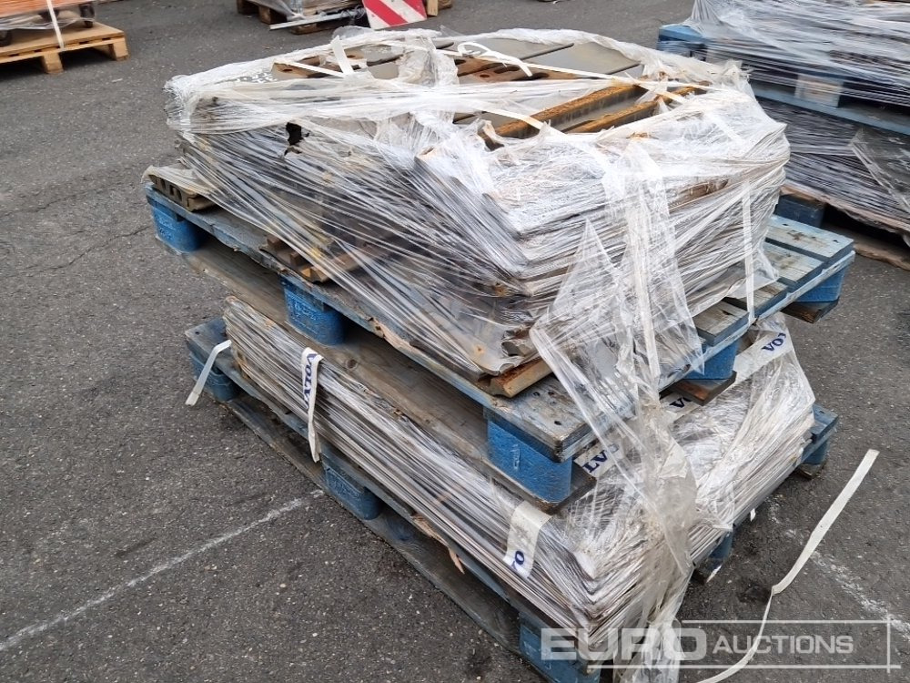 Track Plates to suit Volvo - قطع الغيار - حفّار: صورة 3 Track Plates to suit Volvo - قطع الغيار - حفّار: صورة 3