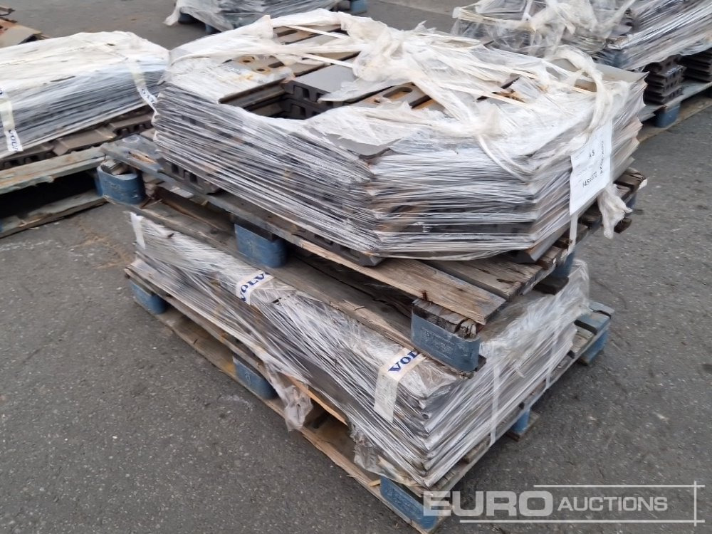 Track Plates to suit Volvo - قطع الغيار - حفّار: صورة 3 Track Plates to suit Volvo - قطع الغيار - حفّار: صورة 3