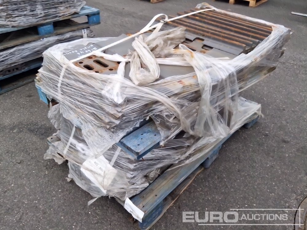 Track Plates to suit Volvo - قطع الغيار - حفّار: صورة 2 Track Plates to suit Volvo - قطع الغيار - حفّار: صورة 2
