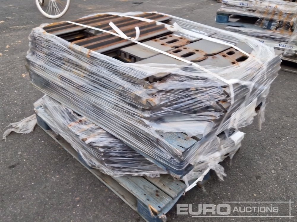 Track Plates to suit Volvo - قطع الغيار - حفّار: صورة 4 Track Plates to suit Volvo - قطع الغيار - حفّار: صورة 4