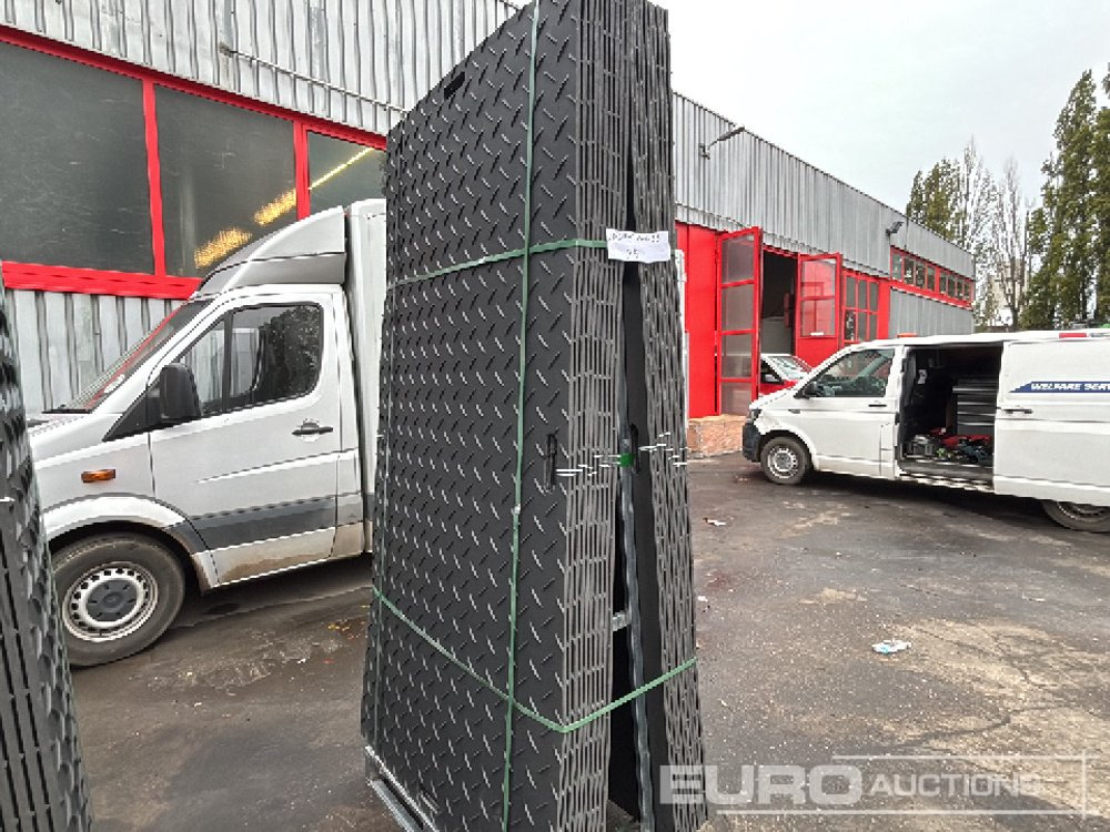 Unused 2025 8' Ground Protection Mats (20 of) - معدات الانشاءات: صورة 1 Unused 2025 8' Ground Protection Mats (20 of) - معدات الانشاءات: صورة 1