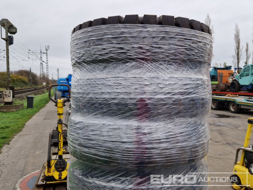 Unused Tyre to suit Wacker Neuson EW65 (4 of) - إطارات: صورة 2 Unused Tyre to suit Wacker Neuson EW65 (4 of) - إطارات: صورة 2