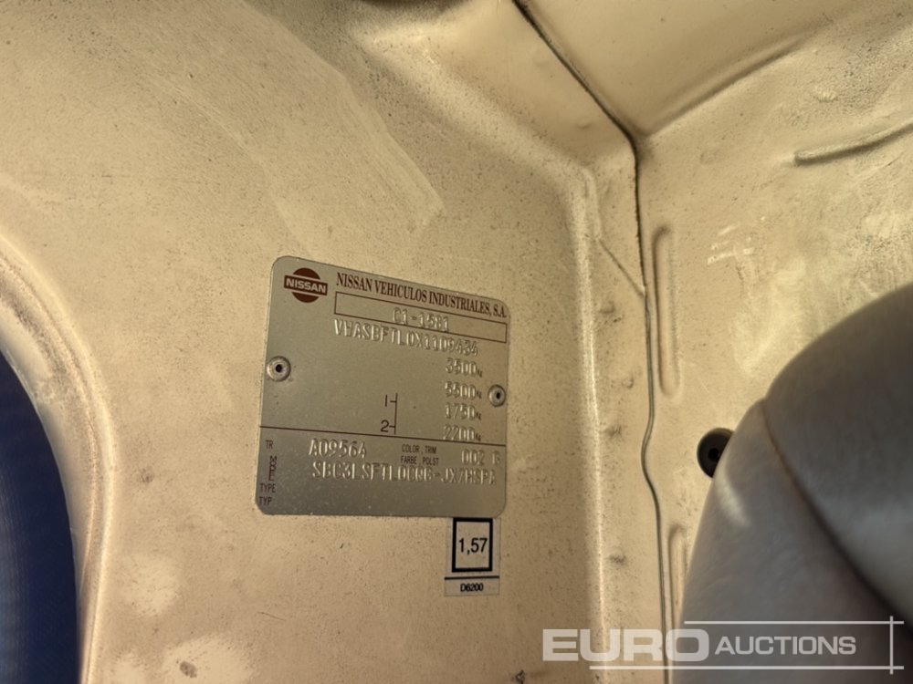 شاحنات مسطحة 1999 Nissan Cabstar: صورة 30 شاحنات مسطحة 1999 Nissan Cabstar: صورة 30