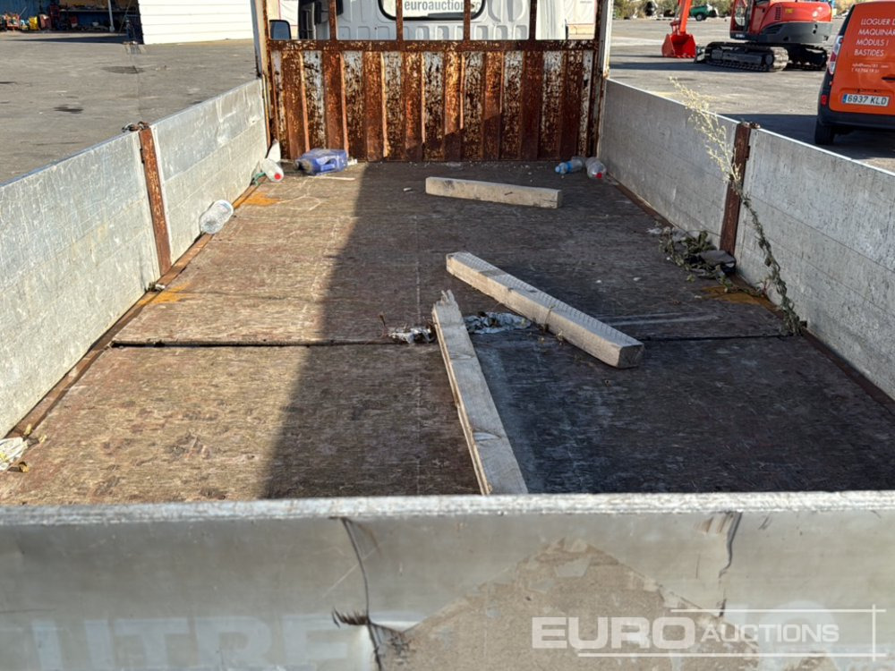 شاحنات مسطحة 1999 Nissan Cabstar: صورة 15 شاحنات مسطحة 1999 Nissan Cabstar: صورة 15