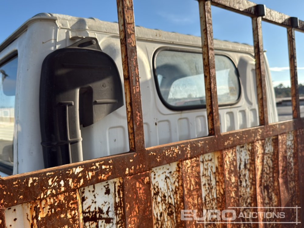 شاحنات مسطحة 1999 Nissan Cabstar: صورة 26 شاحنات مسطحة 1999 Nissan Cabstar: صورة 26