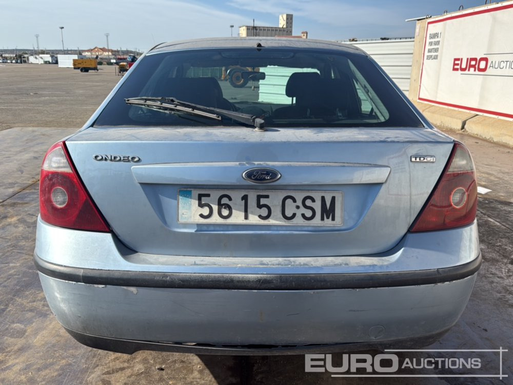 2004 Ford Mondeo - سيارة: صورة 4 2004 Ford Mondeo - سيارة: صورة 4
