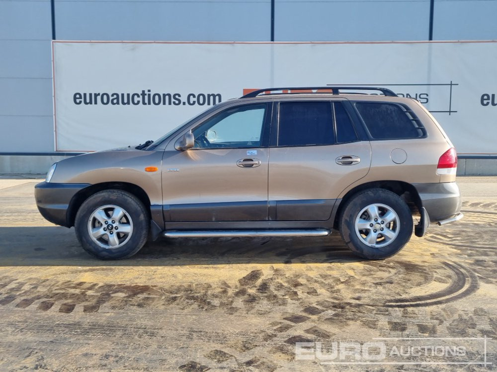 2005 Hyundai Santa Fe - سيارة دفع رباعي: صورة 2 2005 Hyundai Santa Fe - سيارة دفع رباعي: صورة 2