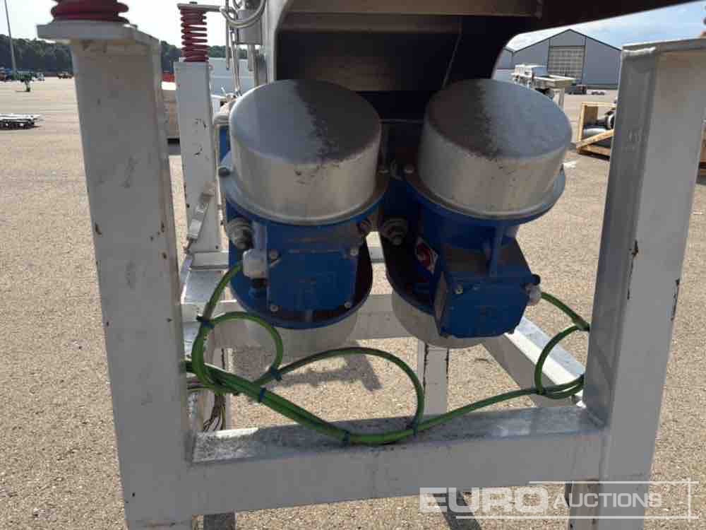 2005 Vibra FRU 32/3-DV - معدات الانشاءات: صورة 5 2005 Vibra FRU 32/3-DV - معدات الانشاءات: صورة 5