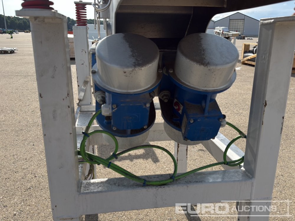 2005 Vibra FRU 32/3-DV - معدات الانشاءات: صورة 5 2005 Vibra FRU 32/3-DV - معدات الانشاءات: صورة 5