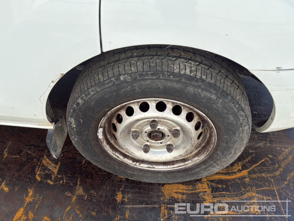 فان المدمجة 2013 Ford Transit: صورة 11