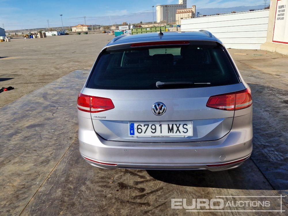 2018 Volkswagen Passat - سيارة: صورة 4 2018 Volkswagen Passat - سيارة: صورة 4
