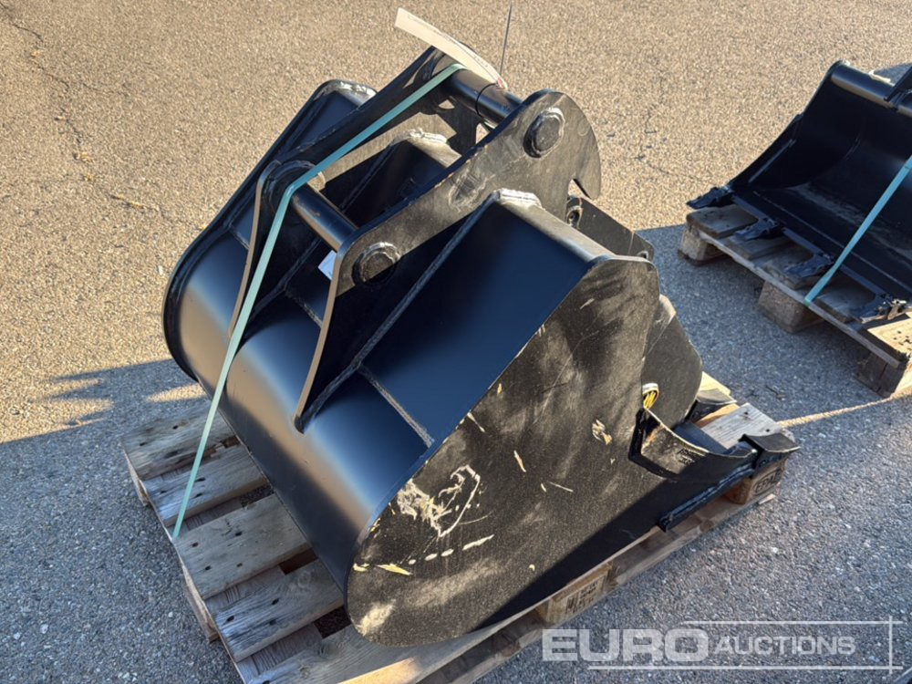 Bucket LGT000BA4075QSV to Suit 6-10 Ton Excavator (S/N 1181858), Bucket H04-0600 to Suit QR40 (S/N 1084900) - بكت: صورة 4 Bucket LGT000BA4075QSV to Suit 6-10 Ton Excavator (S/N 1181858), Bucket H04-0600 to Suit QR40 (S/N 1084900) - بكت: صورة 4