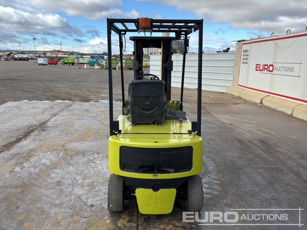 Clark CEM20S - رافعة شوكية: صورة 4 Clark CEM20S - رافعة شوكية: صورة 4