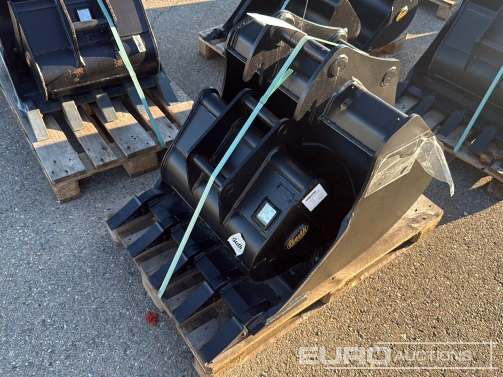 Geith Bucket H04-0600 to Suit QR40 (S/N 1091322), Bucket LGT000BA40750SV to Suit 6-10 Ton Excavator (S/N 1163396) - بكت: صورة 2 Geith Bucket H04-0600 to Suit QR40 (S/N 1091322), Bucket LGT000BA40750SV to Suit 6-10 Ton Excavator (S/N 1163396) - بكت: صورة 2
