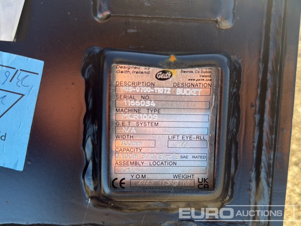 Geith Digging Bucket H03-0450-11071 to suit MCR1009 (S/Ns 1166011, 1166012) (2 of), Bucket H03-0450-11072 to Suit MCR1009 (S/N 1166034) - بكت: صورة 5 Geith Digging Bucket H03-0450-11071 to suit MCR1009 (S/Ns 1166011, 1166012) (2 of), Bucket H03-0450-11072 to Suit MCR1009 (S/N 1166034) - بكت: صورة 5
