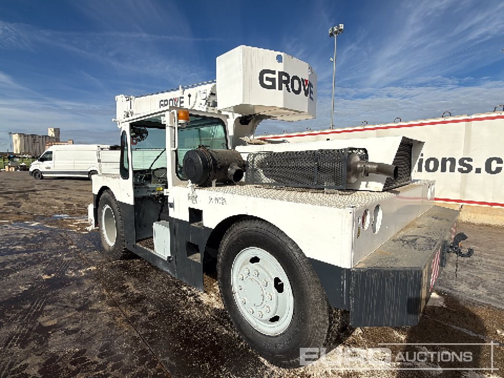 Grove 4x2 Crane, Stabilisers - موبايل كرين: صورة 3 Grove 4x2 Crane, Stabilisers - موبايل كرين: صورة 3