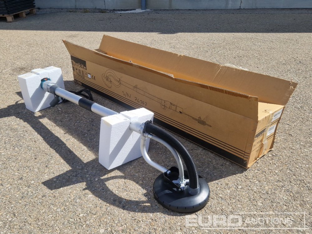 Makita sl7000 - معدات الورشة: صورة 1 Makita sl7000 - معدات الورشة: صورة 1