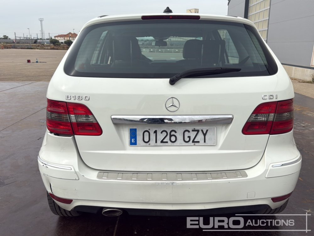 Mercedes Benz B180 CDI - سيارة: صورة 4 Mercedes Benz B180 CDI - سيارة: صورة 4