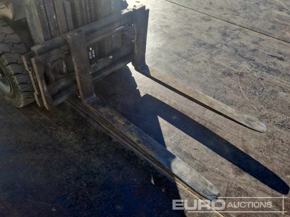 رافعة شوكية Nissan 25: صورة 18