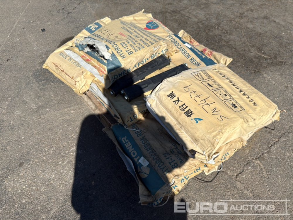 Pallet of 400mm Block Pads (80 of) / Pallet Zapatas Goma para Cadena de 400mm - جنزير حديدي - آلات الإنشاء: صورة 5 Pallet of 400mm Block Pads (80 of) / Pallet Zapatas Goma para Cadena de 400mm - جنزير حديدي - آلات الإنشاء: صورة 5