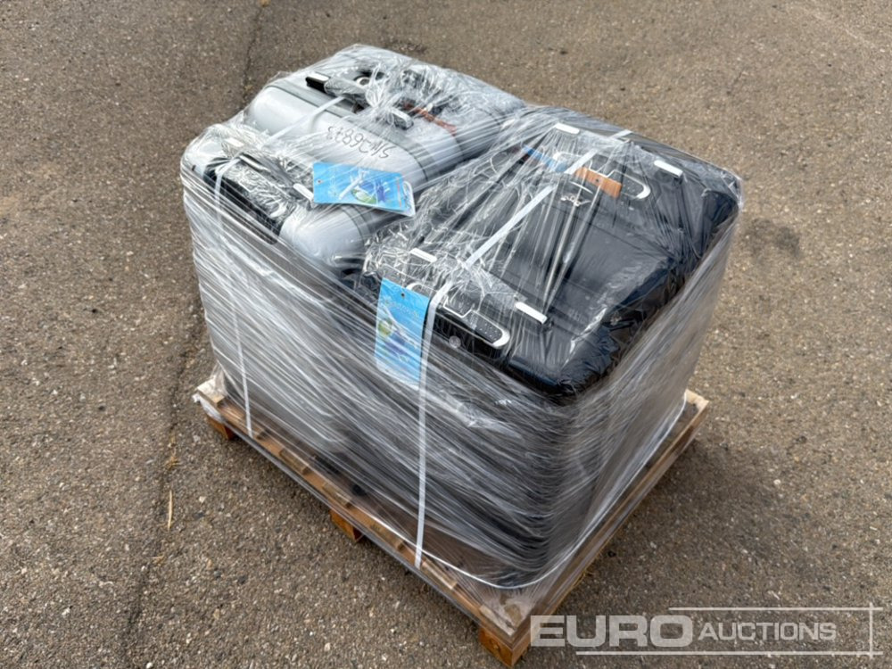 Pallet of Suitcase (6 of) - معدات الانشاءات: صورة 3 Pallet of Suitcase (6 of) - معدات الانشاءات: صورة 3