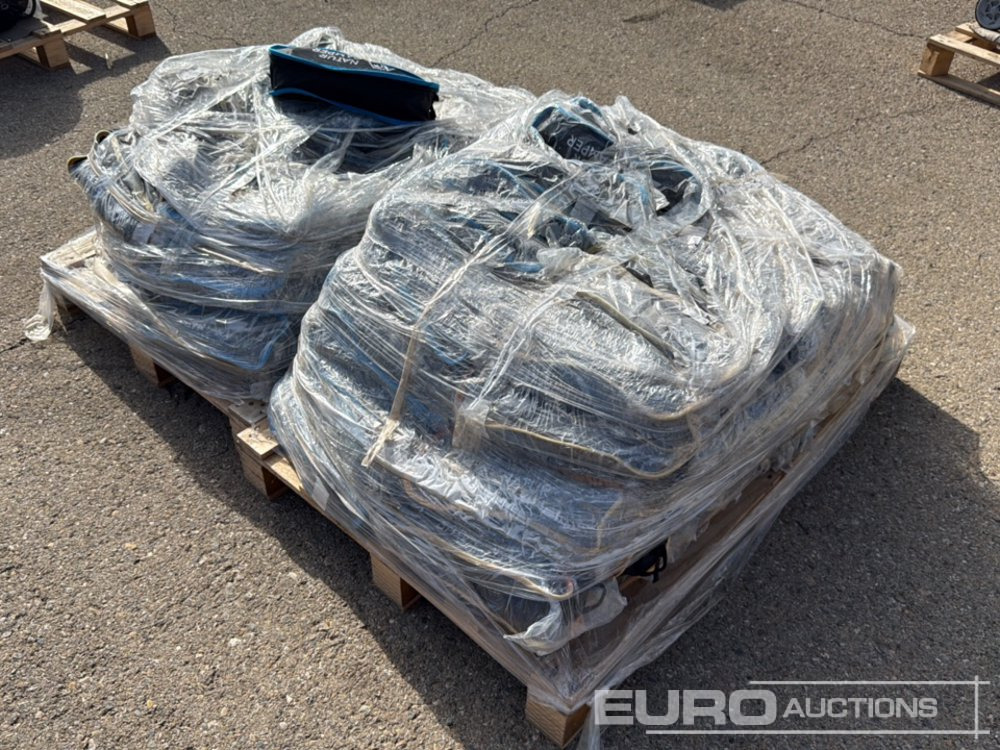 Pallet of Various Folding Camping Chair (2 of), Portable Ligth (2 of) - معدات الانشاءات: صورة 5 Pallet of Various Folding Camping Chair (2 of), Portable Ligth (2 of) - معدات الانشاءات: صورة 5