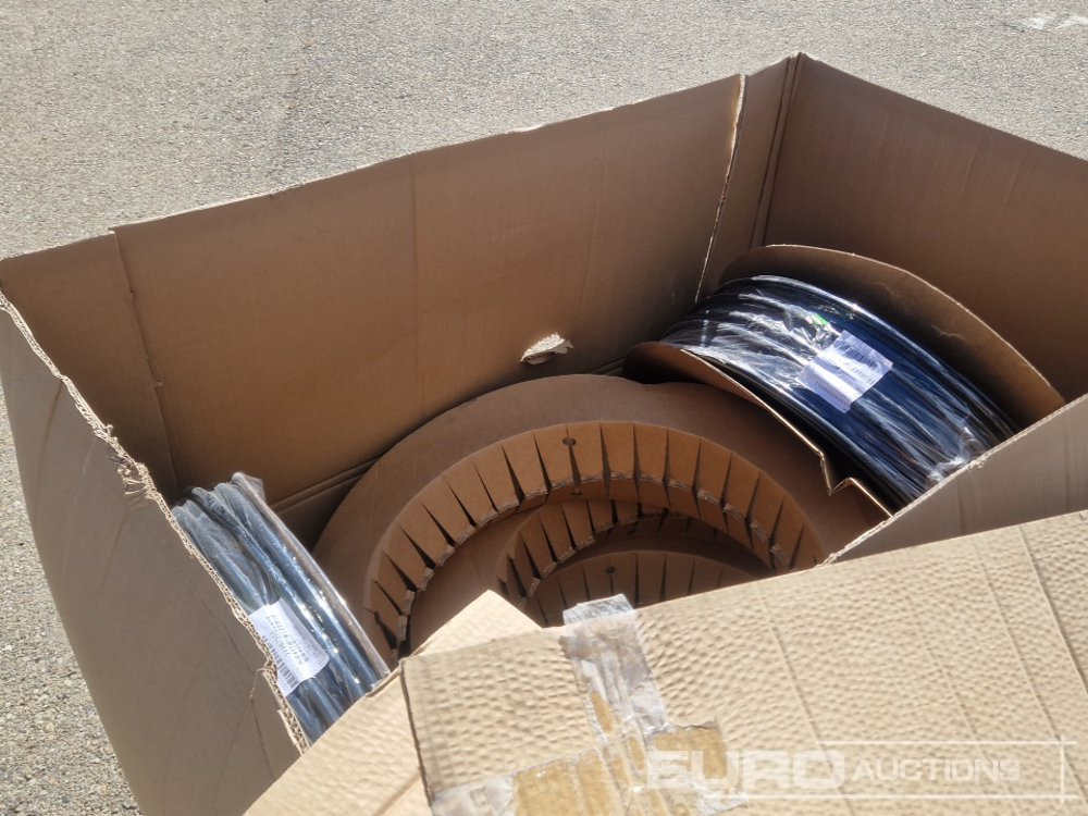 Rolls Polyetilene Air Hose Nissan 9x12 (5 of) / Manguera Neumática - معدات الانشاءات: صورة 4 Rolls Polyetilene Air Hose Nissan 9x12 (5 of) / Manguera Neumática - معدات الانشاءات: صورة 4