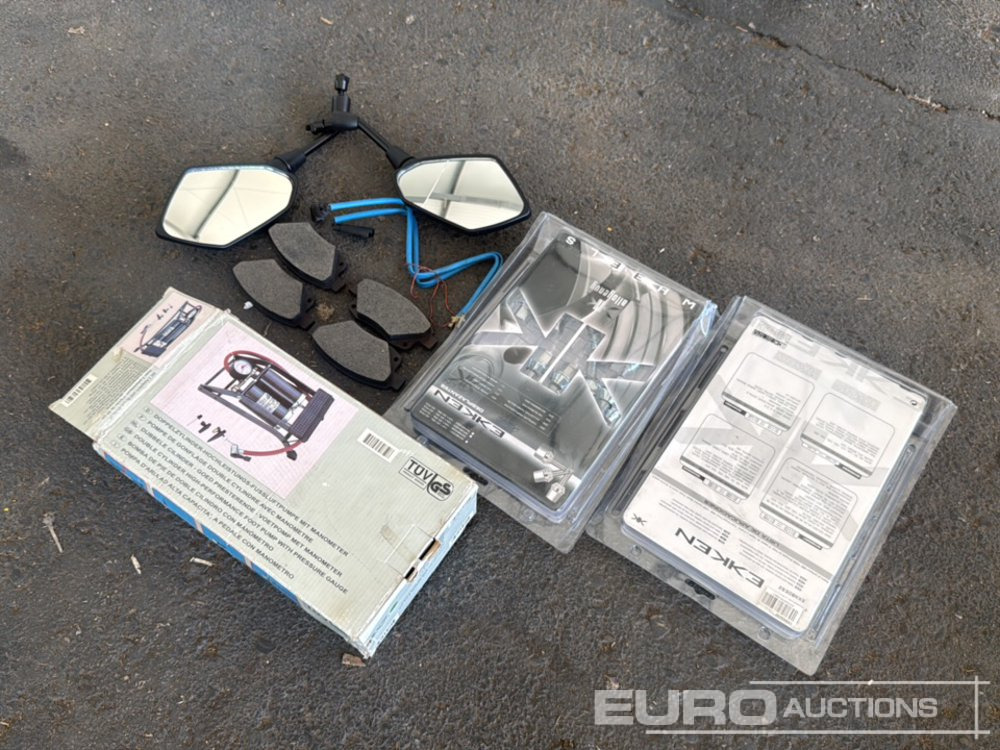 Set of Foot Pump, Brake Pads, Adjusting Taper Bolts (2 of), Motorbike Mirror - معدات الانشاءات: صورة 4 Set of Foot Pump, Brake Pads, Adjusting Taper Bolts (2 of), Motorbike Mirror - معدات الانشاءات: صورة 4
