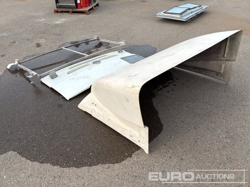 Sleeper Cab & Front to Suit Nissan Truck - معدات الانشاءات: صورة 3 Sleeper Cab & Front to Suit Nissan Truck - معدات الانشاءات: صورة 3