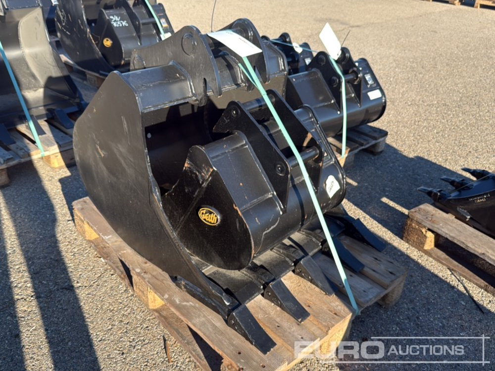 Yanmar Digging Bucket LGT000BA4075QSV to suit 6-10 Ton Excavator (S/N 1183799), Geith Bucket H04-0600 to Suit QR40 (S/N 1091325) - بكت: صورة 4 Yanmar Digging Bucket LGT000BA4075QSV to suit 6-10 Ton Excavator (S/N 1183799), Geith Bucket H04-0600 to Suit QR40 (S/N 1091325) - بكت: صورة 4